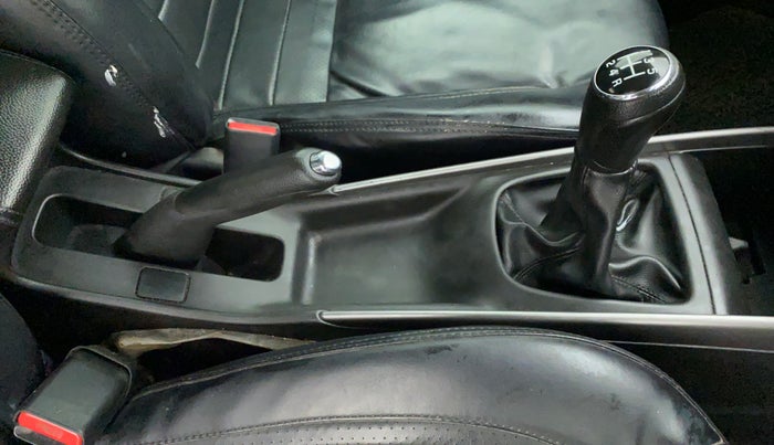 2019 Maruti Baleno ZETA PETROL 1.2, Petrol, Manual, 47,644 km, Gear Lever