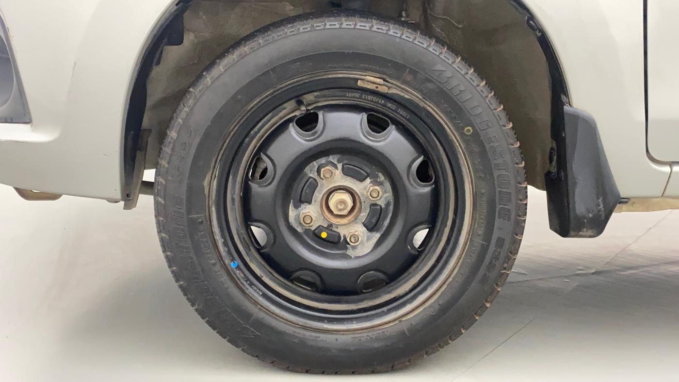 2017 Maruti Alto K10 VXI (O) AMT, Petrol, Automatic, 46,360 km, Left Front Wheel