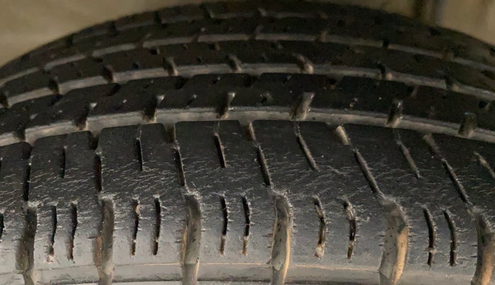 2017 Maruti Alto K10 VXI (O) AMT, Petrol, Automatic, 46,360 km, Left Front Tyre Tread