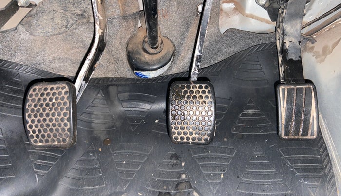 2021 Maruti Eeco 5 STR WITH A/C+HTR, CNG, Manual, 59,468 km, Pedals