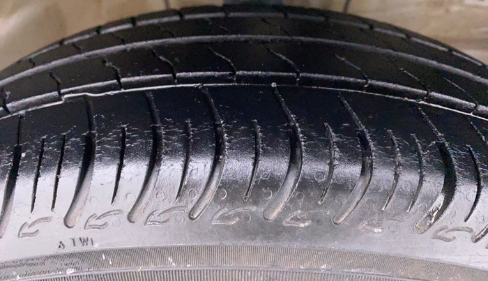 2020 Maruti S PRESSO VXI PLUS, Petrol, Manual, 39,276 km, Right Front Tyre Tread