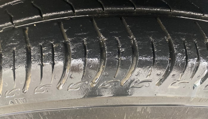 2019 Maruti S PRESSO VXI PLUS AMT, Petrol, Automatic, 22,678 km, Left Front Tyre Tread