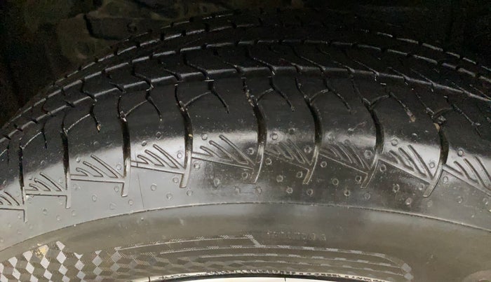 2024 Maruti Grand Vitara DELTA SMART HYBRID, Petrol, Manual, 34,226 km, Left Front Tyre Tread