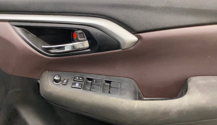 2024 Maruti Grand Vitara DELTA SMART HYBRID, Petrol, Manual, 34,226 km, Driver Side Door Panels Control