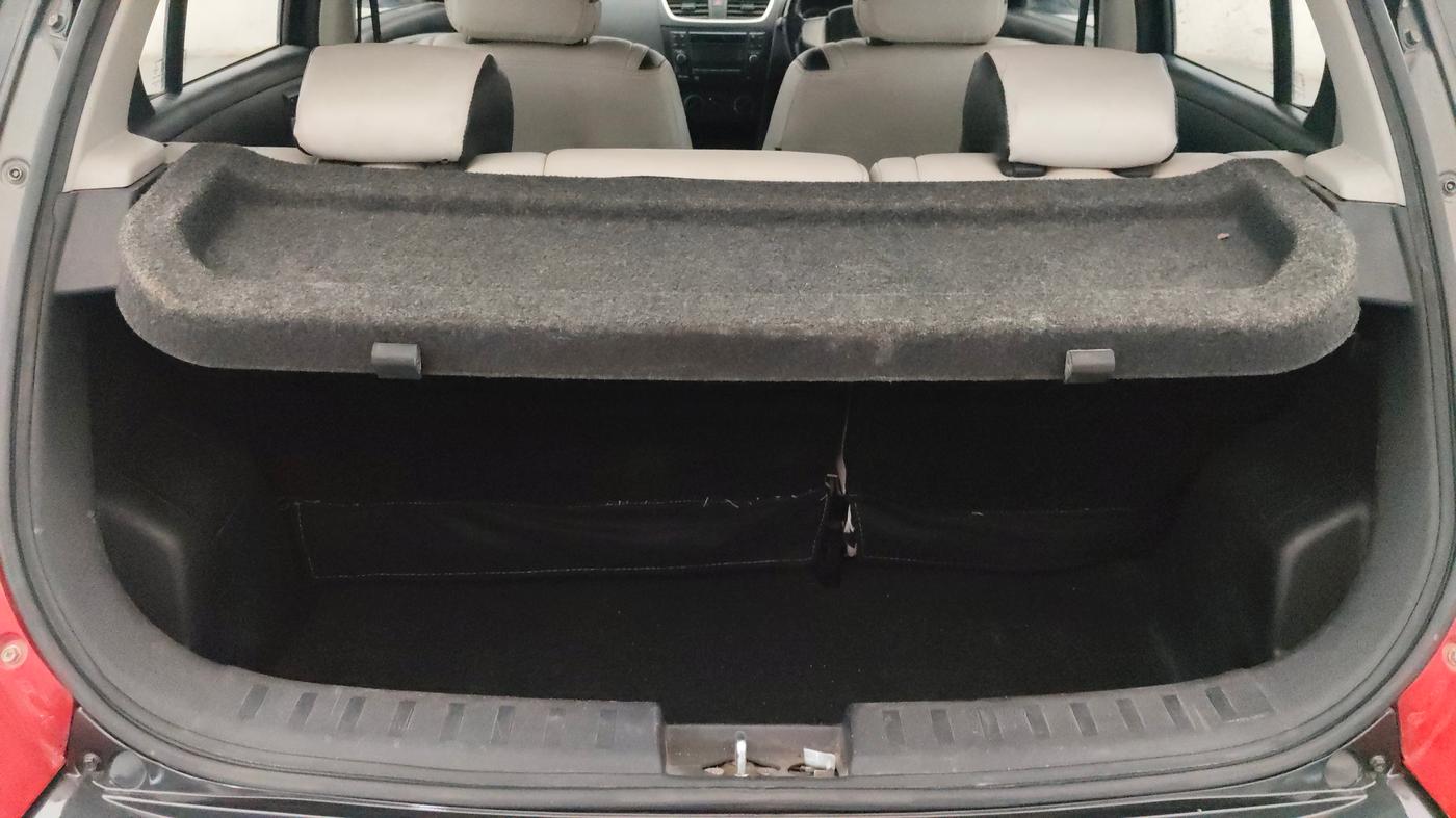 2015 Maruti Swift VXI, Petrol, Manual, 57,785 km, Boot Inside