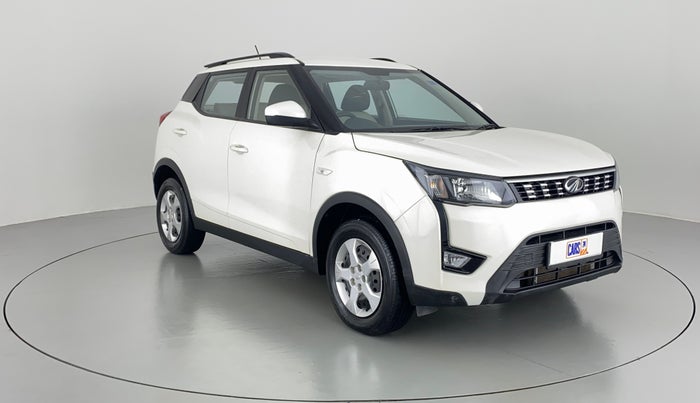2021 Mahindra XUV300 1.2 W6 MT, Petrol, Manual, 9,135 km, Right Front Diagonal