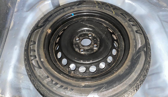 2016 Maruti Baleno DELTA PETROL 1.2, Petrol, Manual, 81,113 km, Spare Tyre