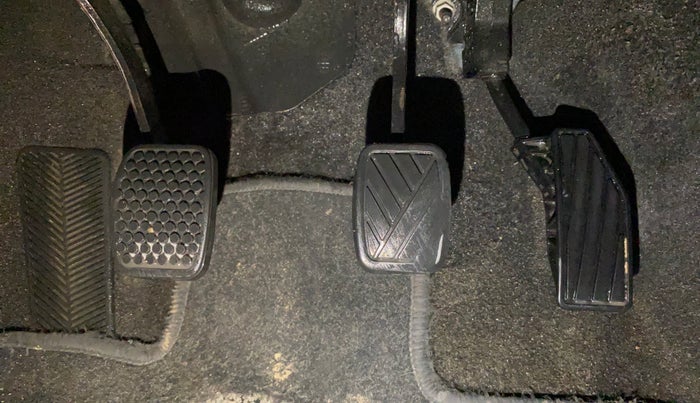 2016 Maruti Baleno DELTA PETROL 1.2, Petrol, Manual, 81,113 km, Pedals