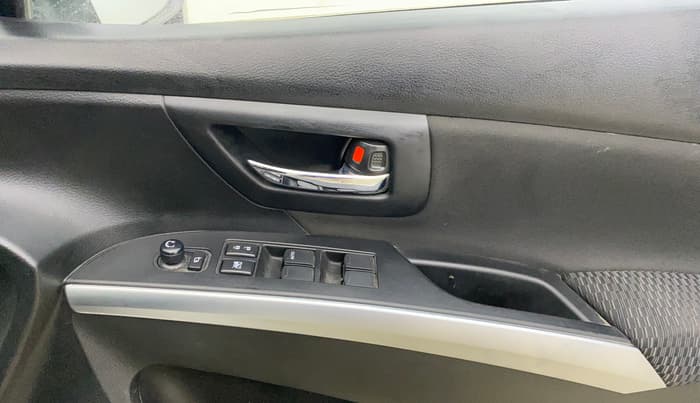 2018 Maruti S Cross ZETA 1.3, Diesel, Manual, 48,125 km, Driver Side Door Panels Control