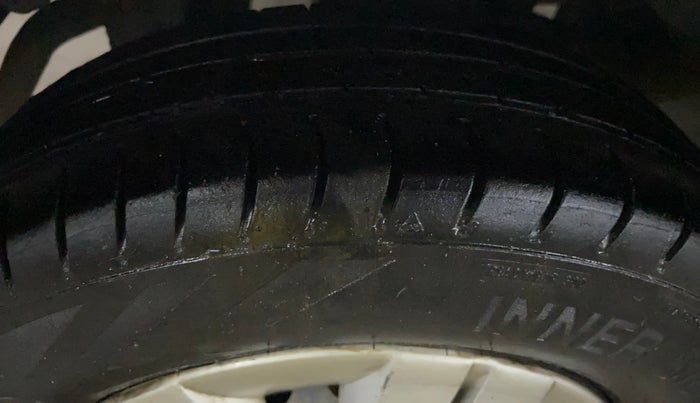2017 Maruti Alto 800 LXI, CNG, Manual, 55,937 km, Right Rear Tyre Tread