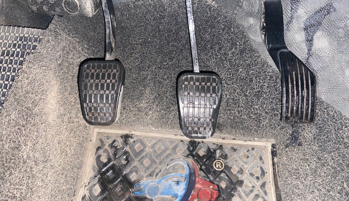 2023 Tata ALTROZ XE CNG, CNG, Manual, 67,775 km, Pedals