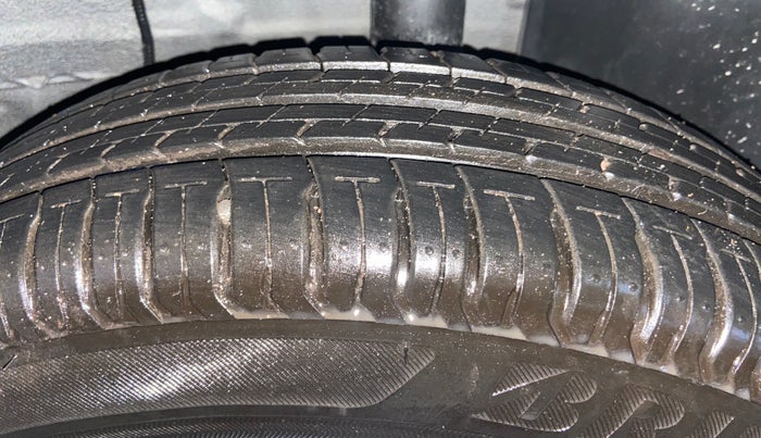 2023 Tata ALTROZ XE CNG, CNG, Manual, 67,775 km, Left Rear Tyre Tread