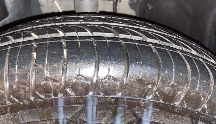 2023 Tata ALTROZ XE CNG, CNG, Manual, 67,775 km, Right Front Tyre Tread