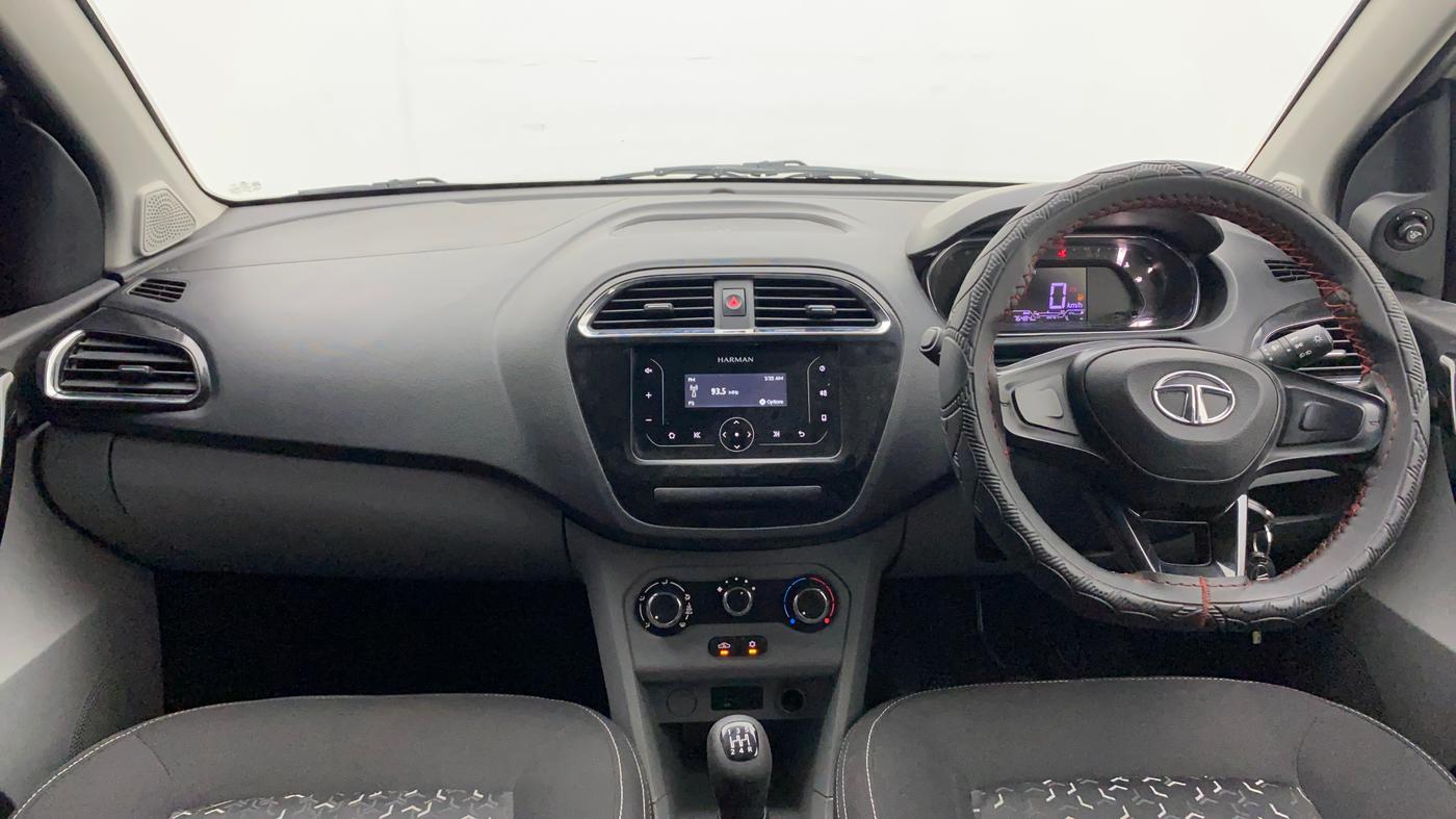 2020 Tata Tiago XT PETROL, Petrol, Manual, 76,411 km, Dashboard