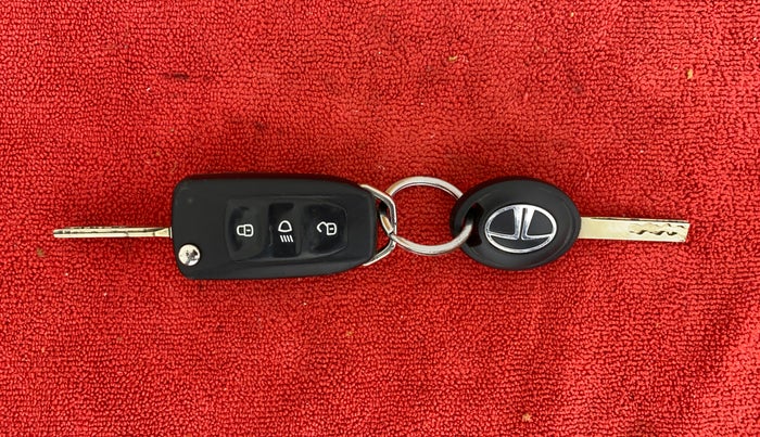 2020 Tata Tiago XT PETROL, Petrol, Manual, 76,411 km, Key Close Up