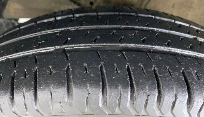 2019 Maruti Dzire VXI, Petrol, Manual, 42,046 km, Left Front Tyre Tread