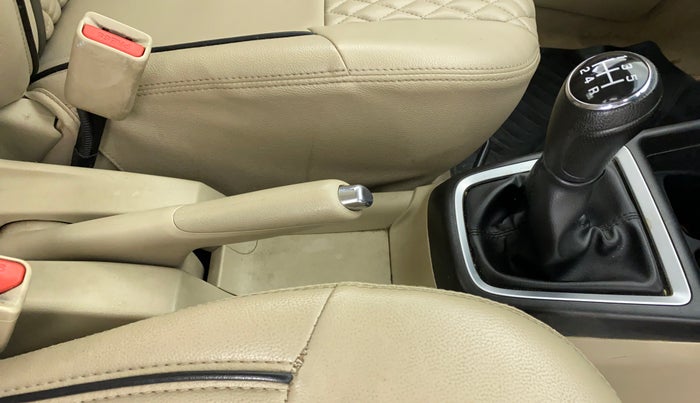 2019 Maruti Dzire VXI, Petrol, Manual, 42,046 km, Gear Lever