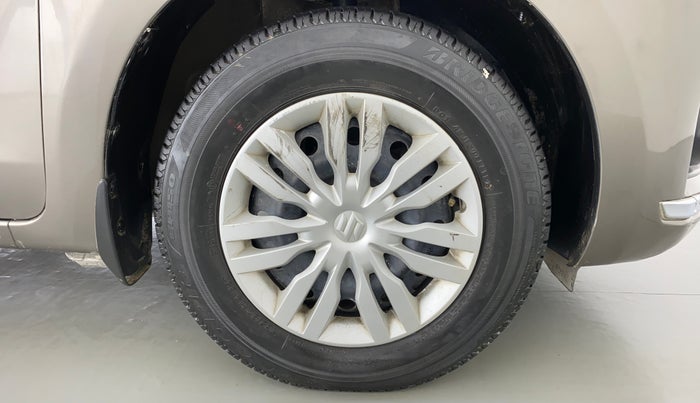 2019 Maruti Dzire VXI, Petrol, Manual, 42,046 km, Right Front Wheel