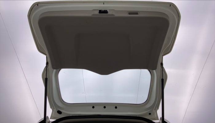 2021 Mahindra MARAZZO M2 8 STR, Diesel, Manual, 9,247 km, Boot Door Open