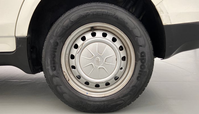 2021 Mahindra MARAZZO M2 8 STR, Diesel, Manual, 9,247 km, Left Rear Wheel