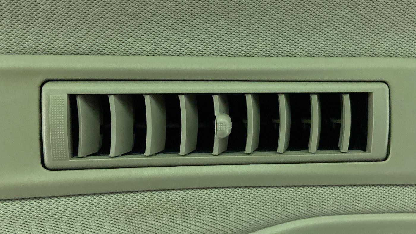 2021 Mahindra MARAZZO M2 8 STR, Diesel, Manual, 9,247 km, Rear AC Vents