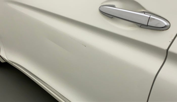 2014 Honda City 1.5L I-VTEC V MT, Petrol, Manual, 53,874 km, Front passenger door - Slight discoloration