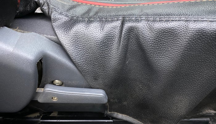 2018 Maruti Alto 800 LXI, Petrol, Manual, 42,152 km, Driver Side Adjustment Panel