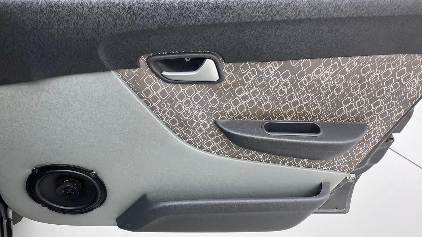 2018 Maruti Alto 800 LXI, Petrol, Manual, 42,152 km, Driver Side Door Panels Control