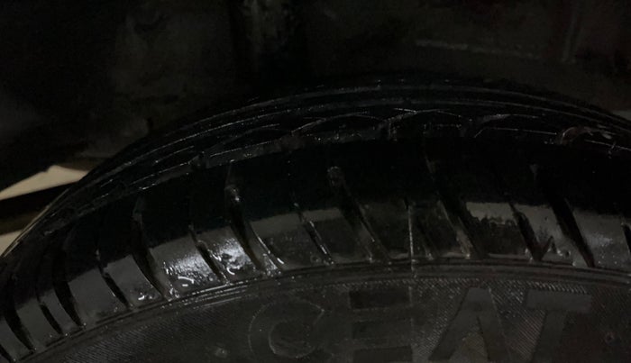 2018 Honda Amaze 1.2L I-VTEC S, Petrol, Manual, 64,165 km, Right Rear Tyre Tread