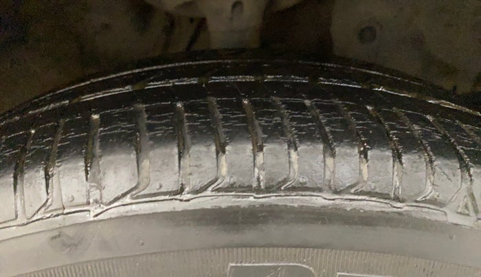 2016 Honda Jazz 1.2L I-VTEC V, Petrol, Manual, 34,714 km, Right Front Tyre Tread