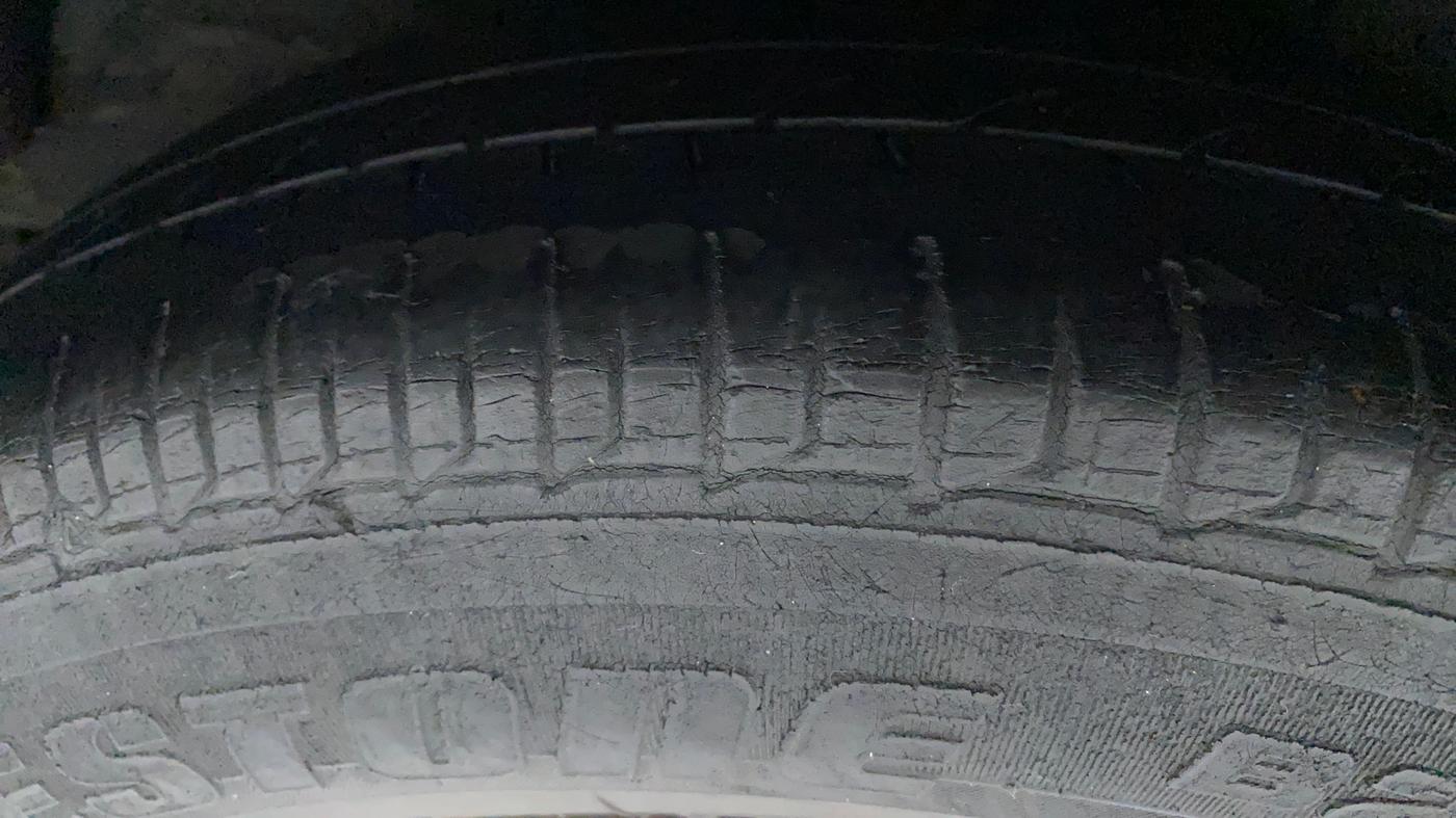 2012 Hyundai i10 MAGNA 1.2, Petrol, Manual, 69,776 km, Right Rear Tyre Tread