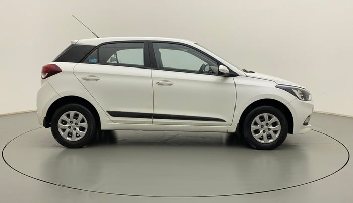 2016 Hyundai Elite i20 SPORTZ 1.2, Petrol, Manual, 13,648 km, Right Side View