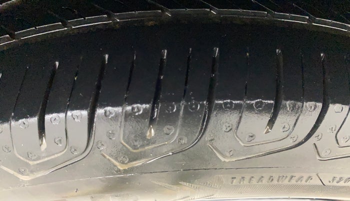 2019 Volkswagen Ameo COMFORTLINE 1.0L, Petrol, Manual, 89,619 km, Left Rear Tyre Tread