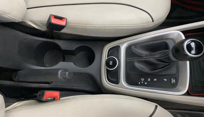 2024 Hyundai VENUE S (O) 1.0 Turbo Petrol DCT, Petrol, Automatic, 23,965 km, Gear Lever
