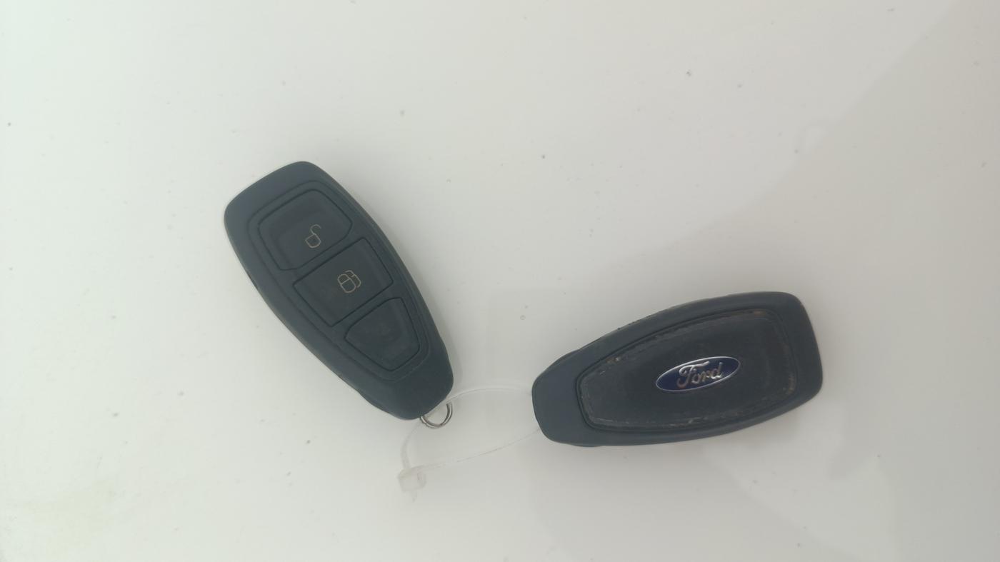 2013 Ford Ecosport TITANIUM 1.0L ECOBOOST, Petrol, Manual, 1,02,892 km, Key Close Up