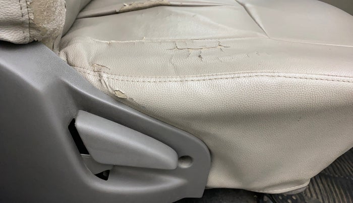 2015 Datsun Go Plus T, Petrol, Manual, 37,490 km, Driver Side Adjustment Panel