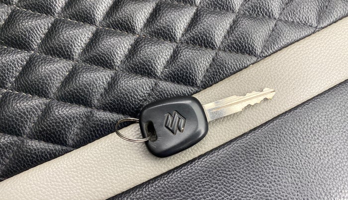 2018 Maruti Alto 800 LXI, Petrol, Manual, 45,966 km, Key Close Up