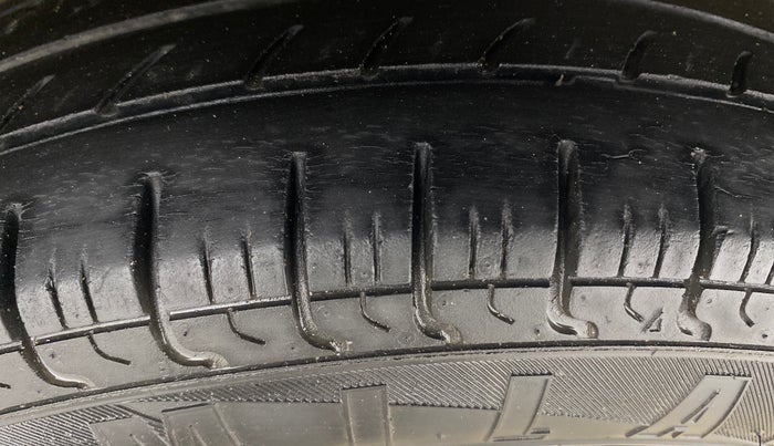 2018 Maruti Alto 800 LXI, Petrol, Manual, 45,966 km, Left Rear Tyre Tread