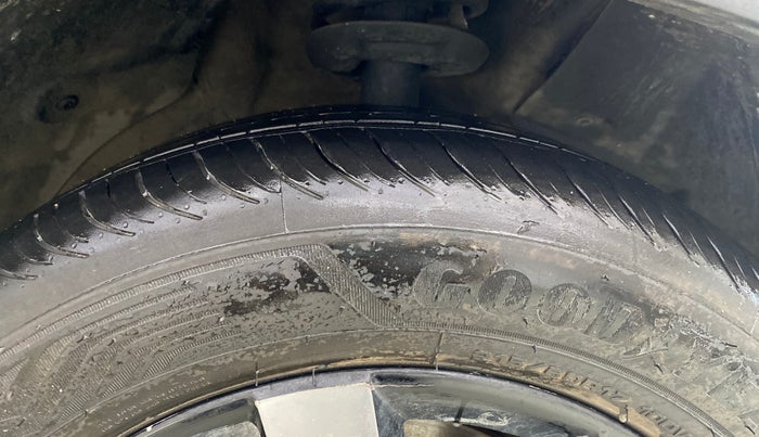 2020 MG HECTOR SHARP 1.5 DCT PETROL, Petrol, Automatic, 21,242 km, Right Front Tyre Tread