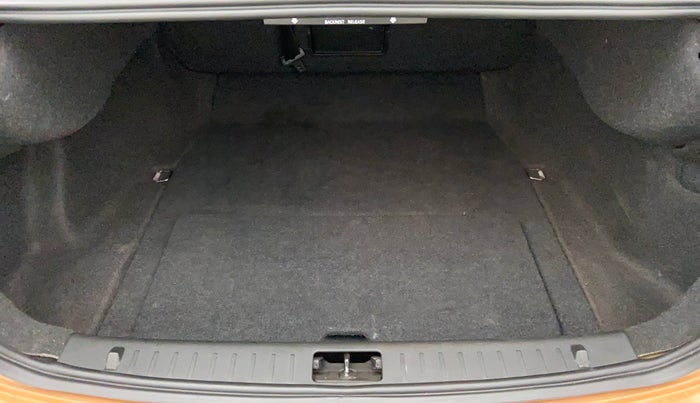 2012 Volvo S60 SUMMUM D5, Diesel, Automatic, 41,949 km, Boot Inside