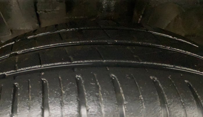 2021 Renault Kwid RXT 1.0 (O), Petrol, Manual, 48,221 km, Left Front Tyre Tread