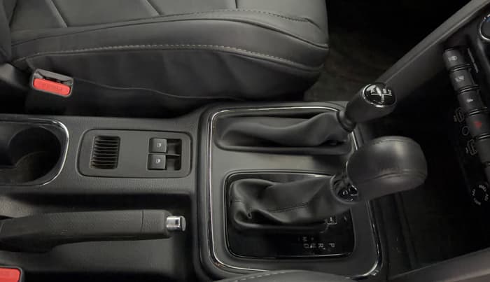 2021 Mahindra Thar LX PETROL HT 4WD AT, Petrol, Automatic, 29,223 km, Gear Lever