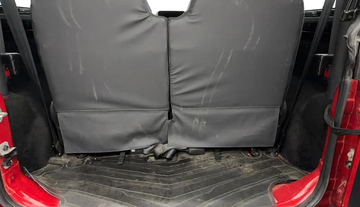 2021 Mahindra Thar LX PETROL HT 4WD AT, Petrol, Automatic, 29,223 km, Boot Inside