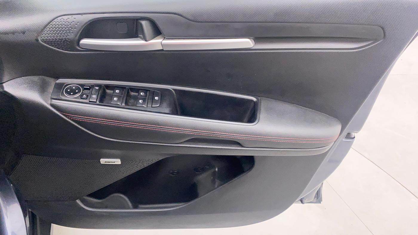 2021 KIA SONET GTX + 1.0 IMT, Petrol, Manual, 7,036 km, Driver Side Door Panels Control