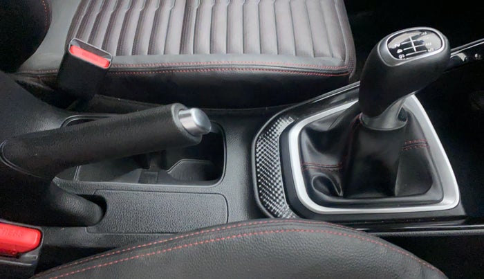 2021 KIA SONET GTX + 1.0 IMT, Petrol, Manual, 7,036 km, Gear Lever