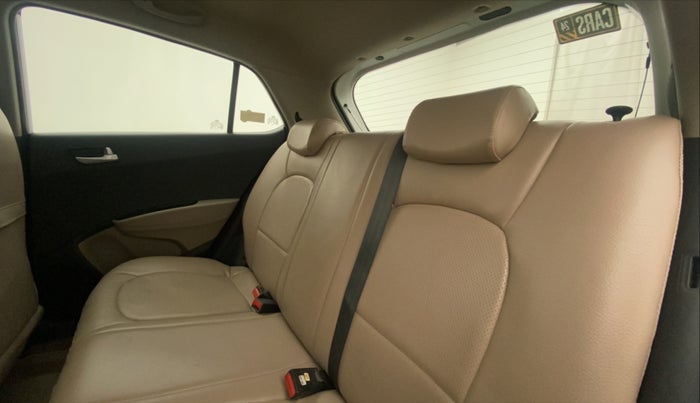 2015 Hyundai Grand i10 ASTA AT 1.2 KAPPA VTVT, Petrol, Automatic, 62,163 km, Right Side Rear Door Cabin