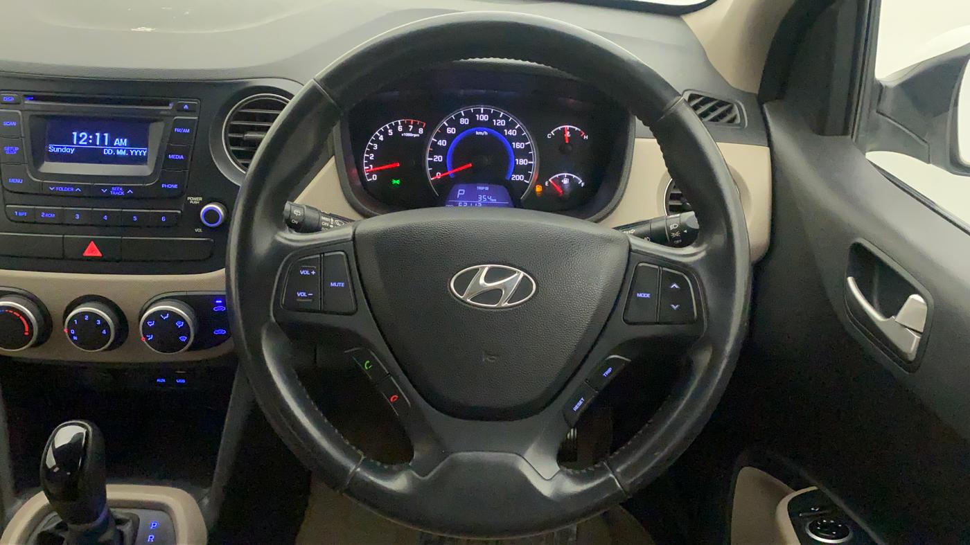 2015 Hyundai Grand i10 ASTA AT 1.2 KAPPA VTVT, Petrol, Automatic, 62,163 km, Steering Wheel Close Up