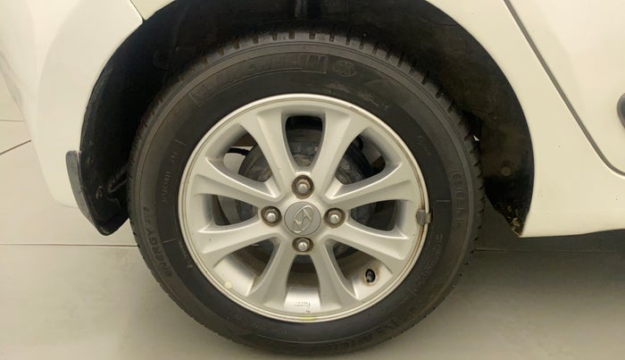 2015 Hyundai Grand i10 ASTA AT 1.2 KAPPA VTVT, Petrol, Automatic, 62,163 km, Right Rear Wheel