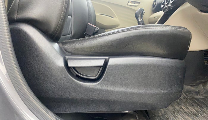 2019 Hyundai NEW SANTRO SPORTZ AMT, Petrol, Automatic, 24,059 km, Driver Side Adjustment Panel