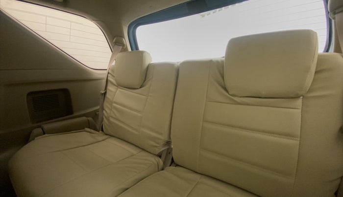 2014 Toyota Fortuner 3.0 AT 4X2, Diesel, Automatic, 1,24,341 km, Third Seat Row ( optional )